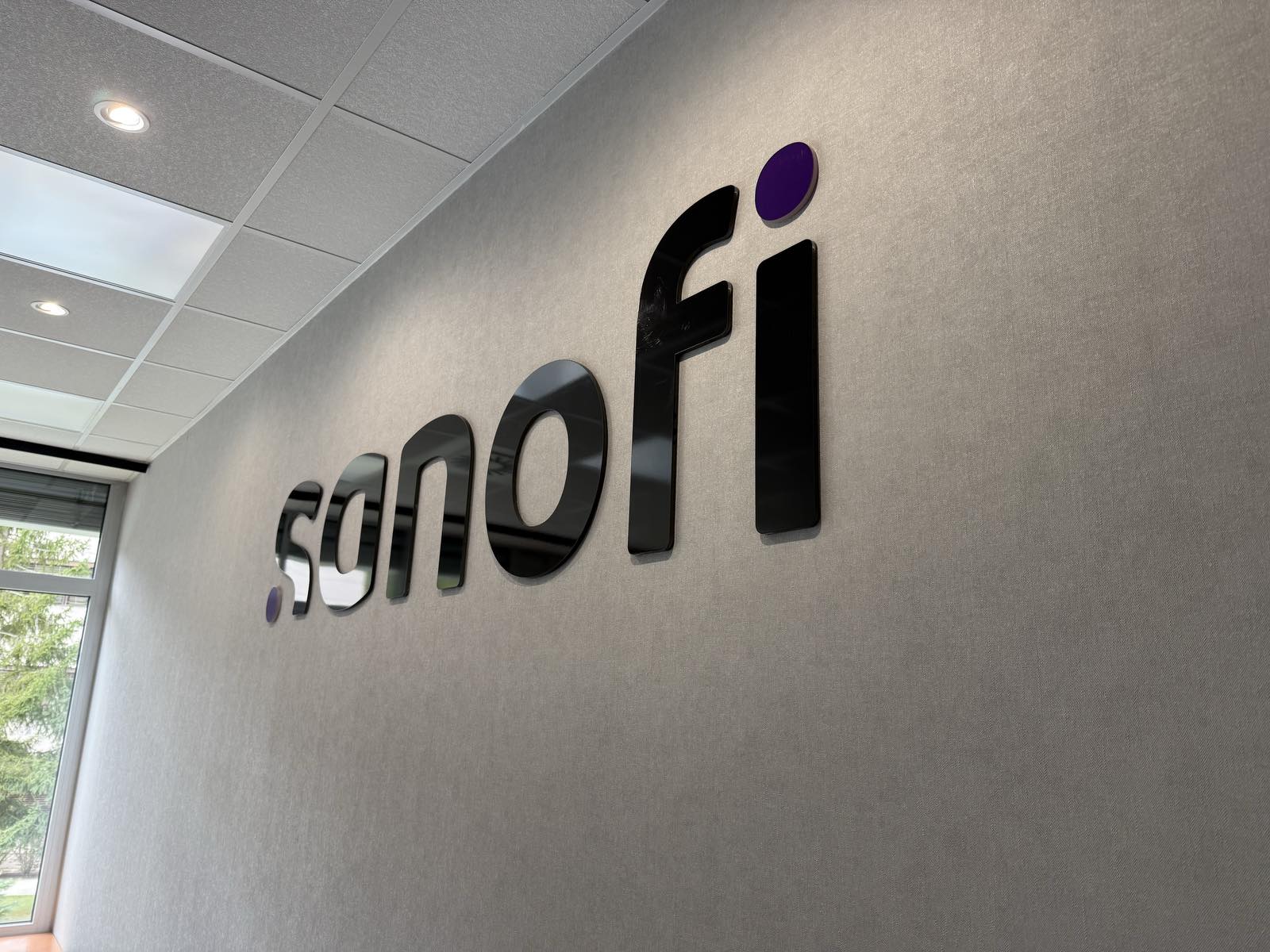 Sanofi beltéri dekoráció